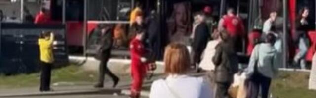 20 povređenih u sudaru dva autobusa: Među njima trudnica i devojčica (VIDEO)