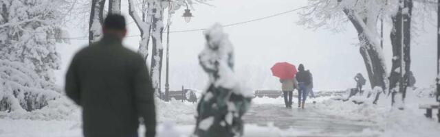 STIŽE VELIKO ZAHLAĐENJE, A BIĆE I SNEGA - POZNAT TAČAN DATUM! Oglasio se RHMZ s najnovijom najavom vremena: Evo šta nas čeka narednih dana