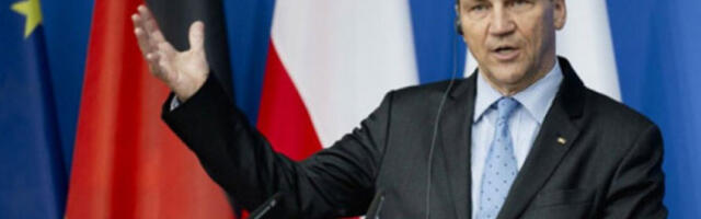 Сикорски: Мађарска показује шокантан недостатак солидарности према Украјини