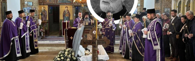OPROŠTAJ OD SVEŠTENIKA KOJI JE U TUĐINI PODIZAO SRPSKE SVETINJE: Opelo u njegovom rodnom selu služio vladika Jerotej