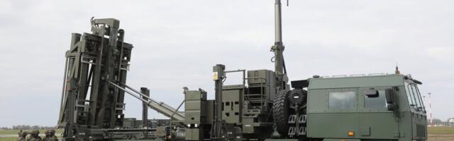 Finansijsko samoubistvo Pentagona: Američka raketa od milion dolara  "lovi" iransku kosilicu