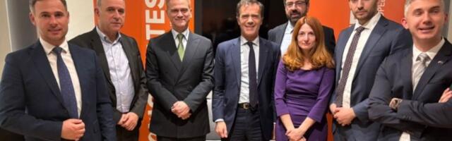 Opozicija učestvovala u Pariskom dijalogu - Stefanović: Ulazak u EU nije moguć sa Vučićevom autoritarnom vlašću