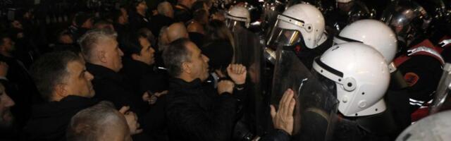 Demonstranti i policija se sukobili na protestu protiv režima Edija Rame u Tirani