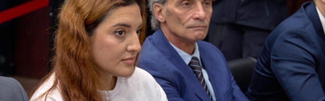 Марадонина ћерка оптужила лекарски тим за немар у случају очеве смрти