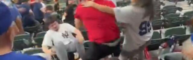 Tuča na tribinama: Provokacija izazvala frku, navijač pao u drugi red tribina, pesnice sevale sa svih strana!