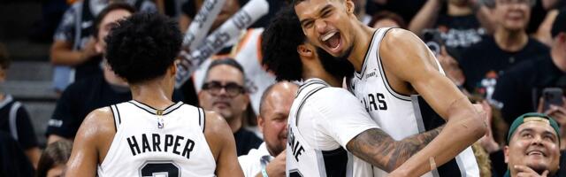 Uživanje je gledati ovog momka: Vembanjama odveo Sparse u polufinale Zapadne konferencije!