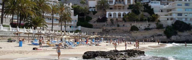Španija: Marokanac masturbirao na plaži dok je snimao devojčice