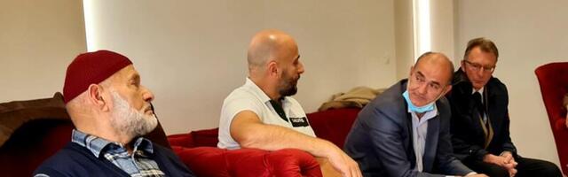 Delegacija Univerziteta u Sarajevu obavila hatar – Muftija Zukorlić je bio veliki čovjek