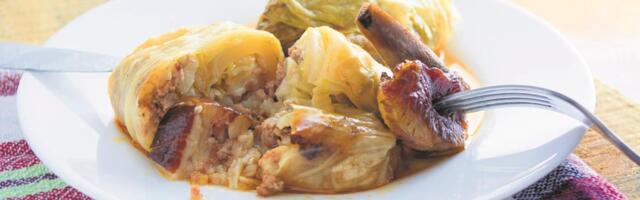 Da li znate koliko sarma zaista ima kalorija? Omiljeno praznično jelo i dalje na "lošem glasu", ali istina je malo drugačija!