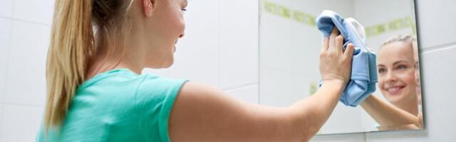 Čistite ogledalo kružnim pokretima? Zato nikad nije ni čisto - uz ovaj jednostavan trik nema tragova brisanja