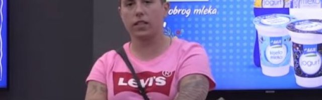 BEZ DLAKE NA JEZIKU! Matora se obratila Sanji, pa joj sasula sve! (Video)