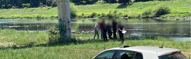 Prolaznici ispod pešačkog mosta u Čačku zatekli ženu da leži bez svesti