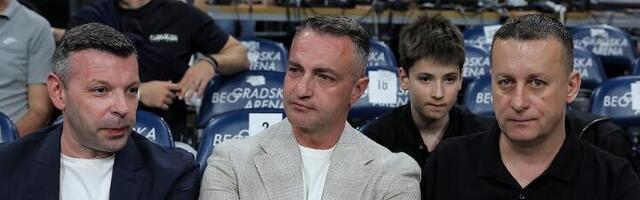 Srpski trener iz NBA došao da gleda večiti derbi (FOTO)
