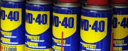 Muškarci se kunu u WD-40, a šta znači oznaka? Za brojku teško da znate! Koliko je dobar, ume biti i opasan