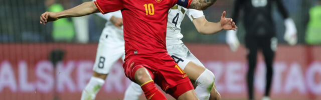 Pehar u rukama: Jovetić slavi titulu u jeku priče o povratku u Partizan