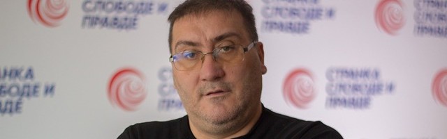 Nećemo stati dok Srbija ne bude izvučena iz provalije