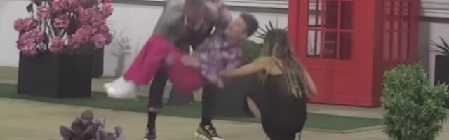 UČESNIK ELITE KOLABIRAO UŽIVO U PROGRAMU: Srušio se kao sveća, pa ZAPOMAGAO od bolova, nosili ga kao MRTVAKA