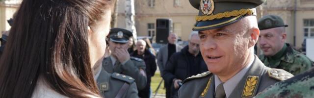 Simović: Teška srca predajem komandu kopnene vojske
