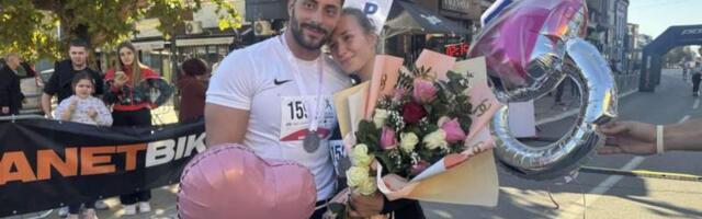 Momčilo zaprosio Kristinu na Leskovačkom polumaratonu (video)