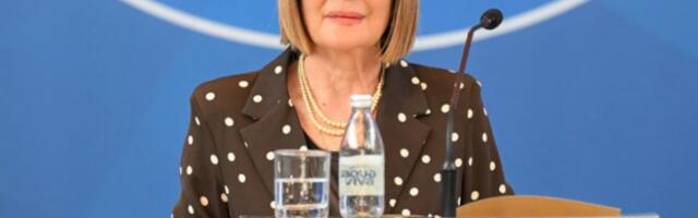 Председница Покрајинске владе Маја Гојковић уручила мамограф Дому здравља Ириг