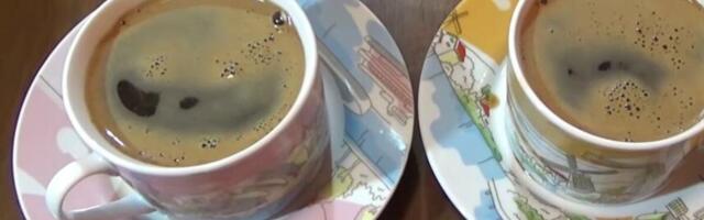 DOKTOR OTKRIO ŠTA MORATE DA SIPATE U KAFU! Čim stavite KAŠIČICU OVOGA, creva ĆE RADITI KAO SAT! Na kraju se...