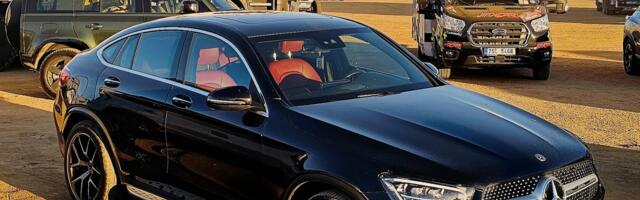 Mercedes GLC na pustinjskim putevima u Saudijskoj Arabiji