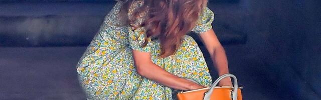 Odrekla se karijere zbog porodice, a šuškalo se da živi u dvosobnom stanu: Najzgodnija žena Holivuda otvorila vrata svog doma