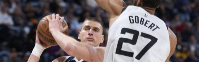 JOKIĆ GA TERORIŠE, A ON MU SE DIVI: Gober ima samo reči hvale za srpskog centra