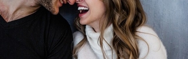 Kako muškarac može učiniti ženu srećnom?