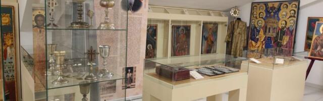 Prvo fototipsko izdanje Miroslavljevog jevanđelja, grafika Paje Jovanovića, knjiga i ikona iz 16. veka – deo bogatstva Muzeja crkvenih starina u Nišu