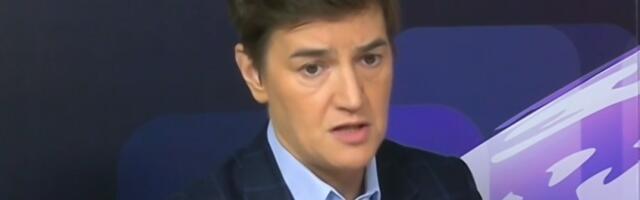 Brnabić razbila laži o "duplim kutijama" - Nemate pojma o izborima, zato vam i treba pomoć ovih sa hrvatskim tablicama !