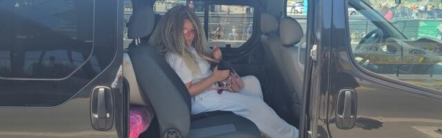 "VRIŠTALA SAM NA SAV GLAS!" Naša pevačica danas živi u suvom luksuzu, a krije jezivu prošlost: Odmah nakon sahrane muža, izbacili su je na ulicu sa trogodišnjim sinom