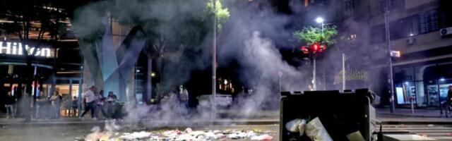 Blokaderski politički besmisao i staljinistički manir!