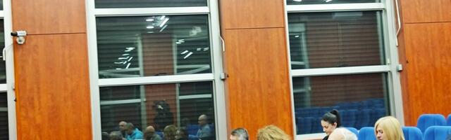 Solidarna pomoć od 30 hiljada dinara za sve zaposlene u lokalnoj samoupravi