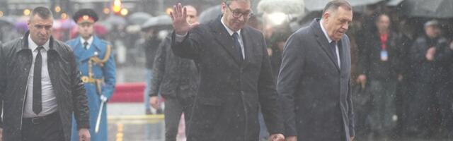 Dodik HITNO pozvao Vučića: Poziv u pomoć?