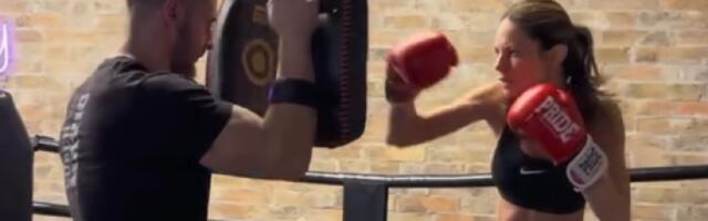 Lema kao Tajson! Najženstvenija voditeljka u ringu otkrila svoju drugu stranu (VIDEO)