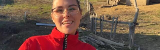"PRIČALI SU DA SAM LUDA ŠTO SAM OSTALA NA SELU!" Dok Jovanini vršnjaci hrle u Beograd, ona se bori za za dedovinu: Ima 20 godina, 23 koze i JAKU PORUKU ZA SVE!