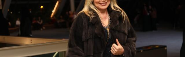 SVE OČI UPRTE U SUZANU! Stigla u BUNDI na Marijin koncert, progovorila o PRINOVI U PORODICI i neprežaljenoj ljubavi prema Popoviću! (VIDEO)