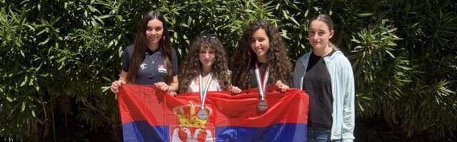 Dve medalje za učenice iz Srbije na Evropskoj olimpijadi iz informatike