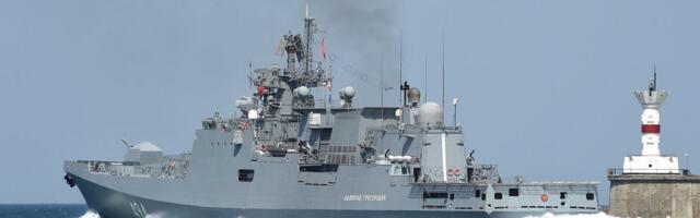 NAPETO U LAMANŠU Ruski ratni brod Admiral Grigorovič, čuvar "flote u senci" ostaje bez goriva