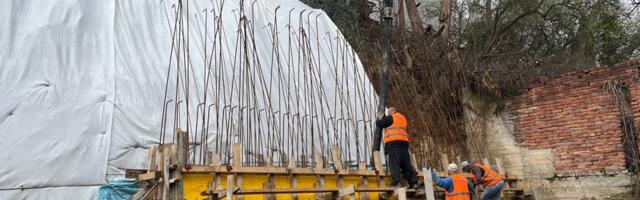 Počela izgradnja novog potpornog zida u Deligradskoj ulici u Leskovcu