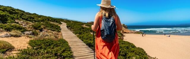 Stručnjaci UPOZORAVAJU na 5 najčešćih GREŠAKA koje ljudi prave na putovanju tokom paklenih vrućina