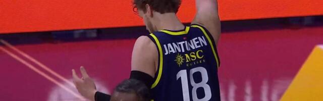 Kuva se u Istanbulu: Pogađa Osetkovski pod faulom u samoj završnici, sjajan Karlik!