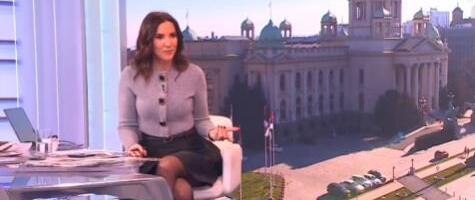 LIDERI OPOZICIJE KUKAJU KAKO IH NEMA NIGDE, A ODBIJAJU GOSTOVANJA RANO I VIKENDOM!  Voditeljka Marija Savić Stamenić: Kažu mi -"NISAM JA VUČIĆ DA USTAJEM U 6"