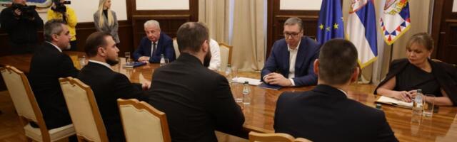 VUČIĆ SUTRA NASTAVLJA KONSULTACIJE SA STRANKAMA Na Andrićev venac dolazi PUPS i Mi - glas iz naroda