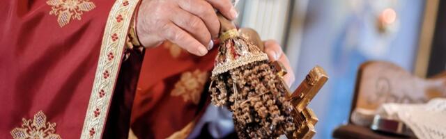 Ovo je pravilo koje malo ko zna: Koliko dugo sme da stoji sveta vodica i šta da uradite kada donesete novu