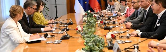 Vučić ugostio predsednika parlamenta Slovenije! Važni razgovori o saradnji i budućnosti regiona! (FOTO)