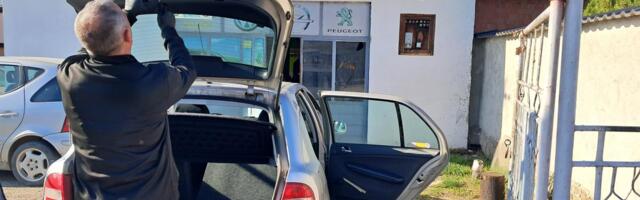 Srbi kreću na more, a isti kvar ih ostavlja nasred puta: Evo zbog čega automobili masovno staju leti