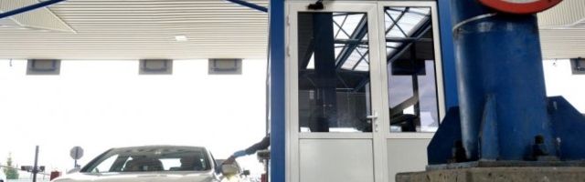 Carinici u džepovima Albanca kojeg su zaustavili na granici NAŠLI NEVEROVATAN SADRŽAJ
