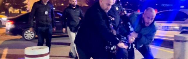 Zaustavljen kombi kod Vrčina sa 36 migranata: Evo ko je uhapšen u velikoj akciji policije i BIA u Beogradu